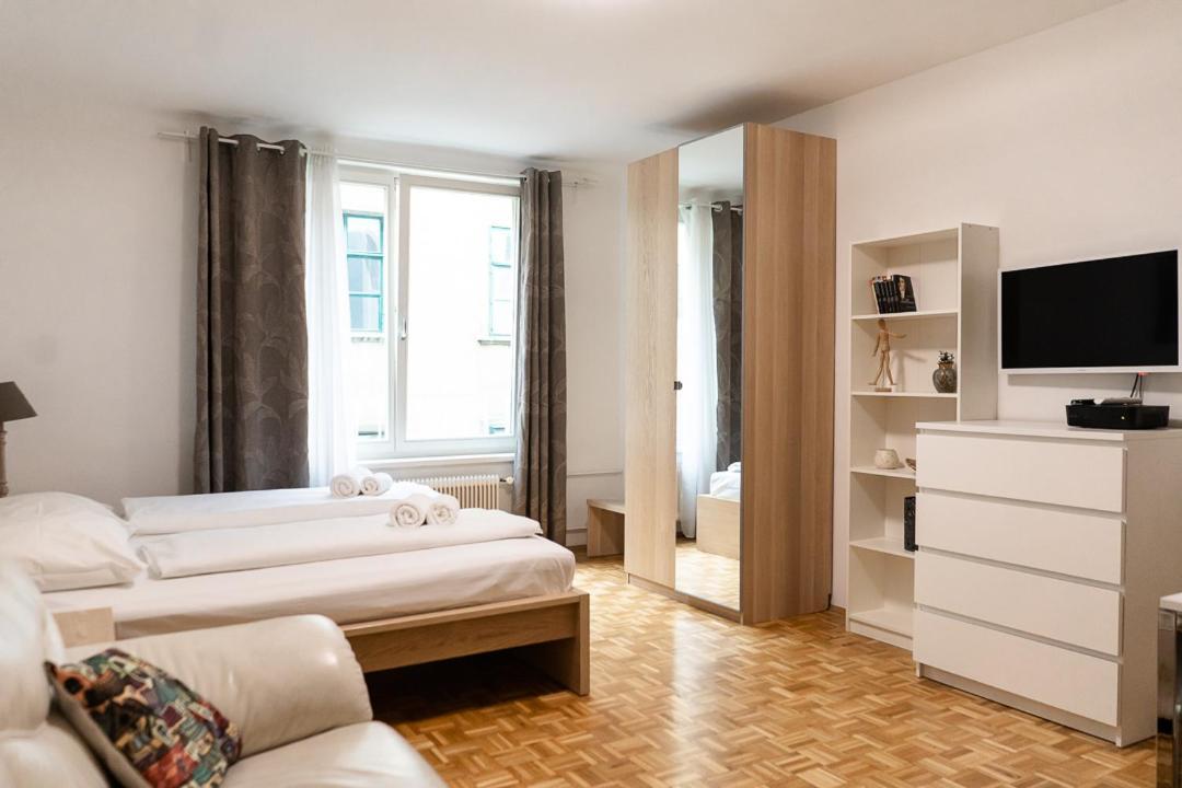 Central Living - Stephansdom Apartments Wien Rum bild